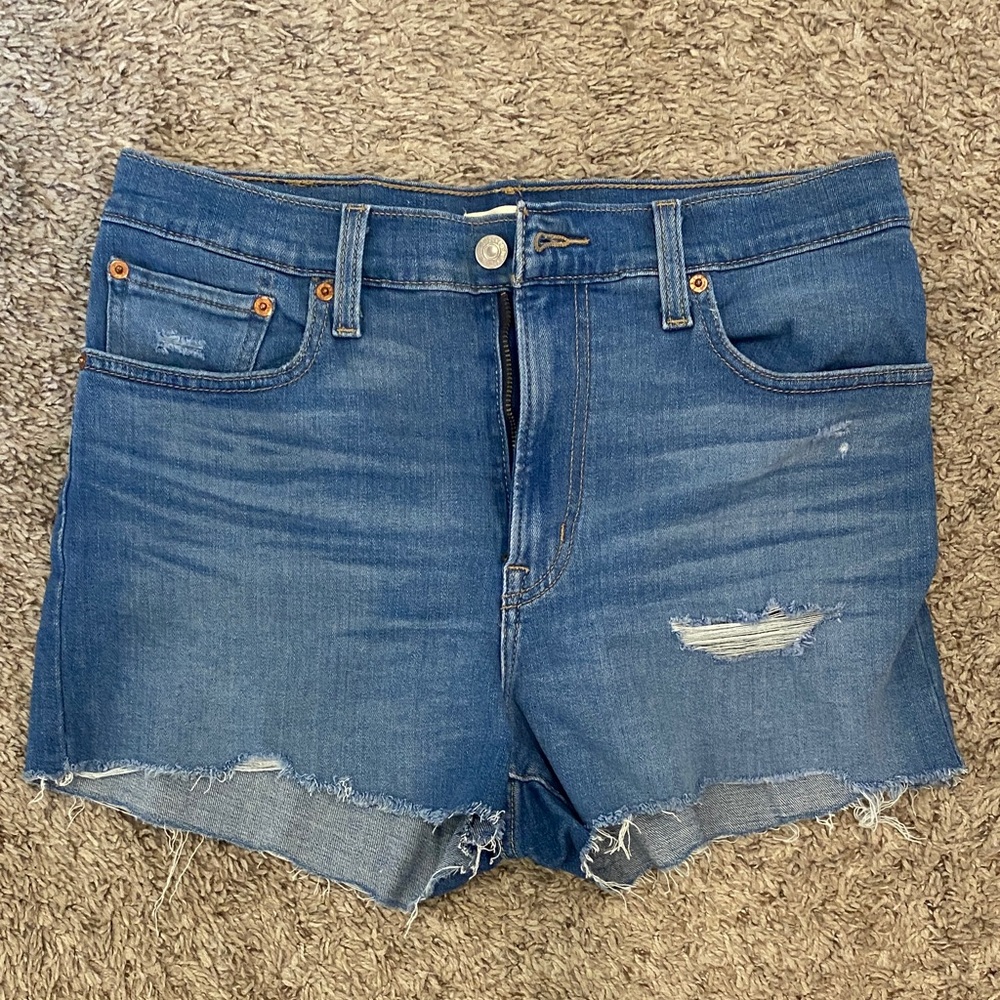 LEVI’S High Rise Denim Blue Distressed Women Shorts, Sz 30